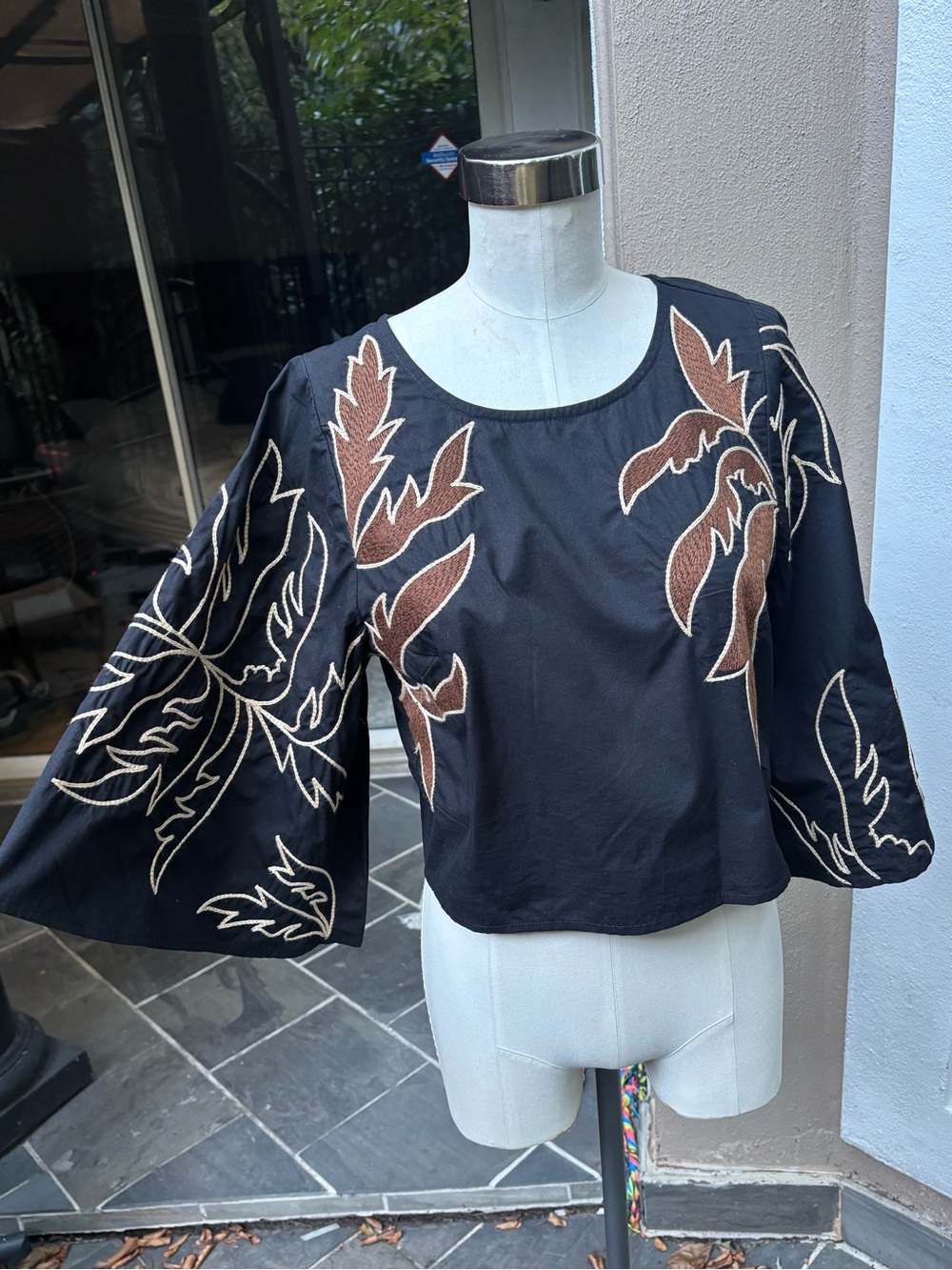 Ciebon NWT Black Tunic Top with Gold Leaf Embroidery